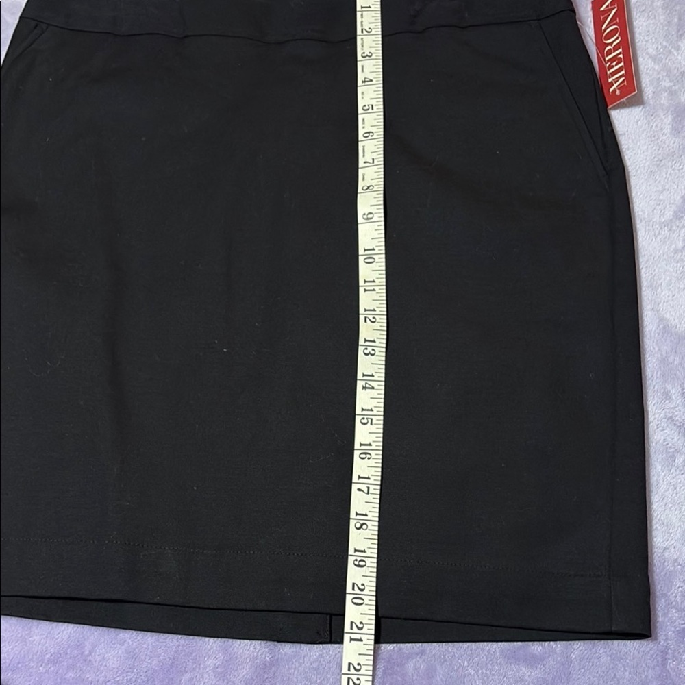 Merona Stretch Black Mini Skirt Size 12 NWT Pockets Lined | Stock Photos - Picture 7 of 9
